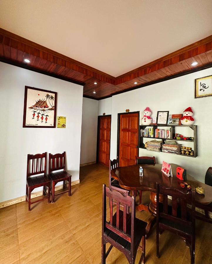 Singharat Boutique House Bed and Breakfast Luang Prabang Exteriör bild