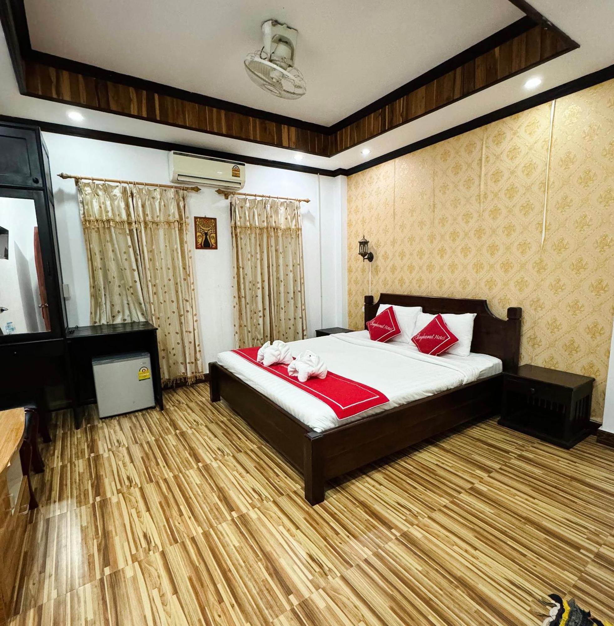 Singharat Boutique House Bed and Breakfast Luang Prabang Exteriör bild