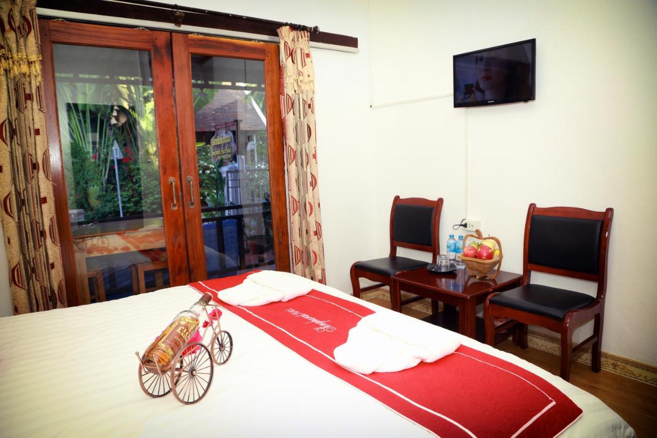 Singharat Boutique House Bed and Breakfast Luang Prabang Exteriör bild