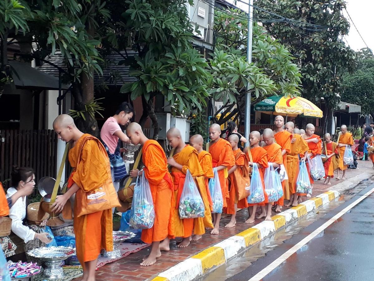 Singharat Boutique House Bed and Breakfast Luang Prabang Exteriör bild
